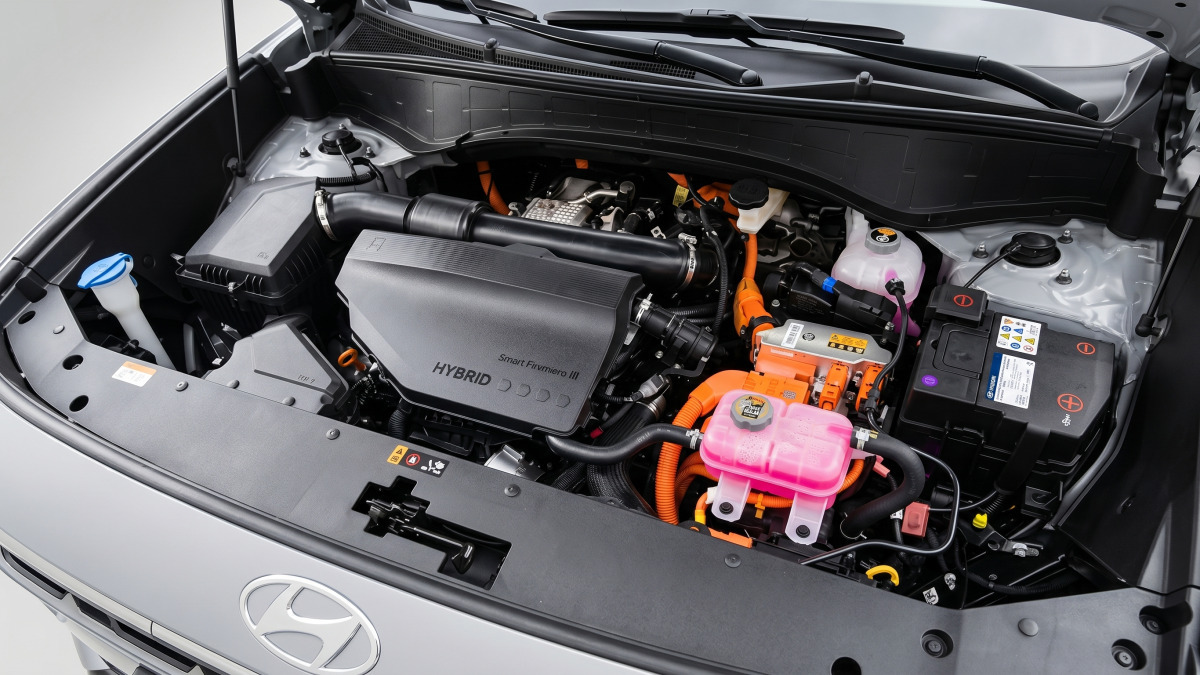 new-car-engine-oil-change-timing-guide (5).jpg