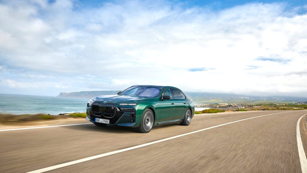 bmw-7series-luxury-sedan-sales-number-one-power-of-choice-4-1024x576.jpg