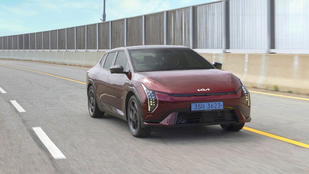 kia-ev4-electric-sedan-high-rating-95-market-impact-2-1024x576.jpg