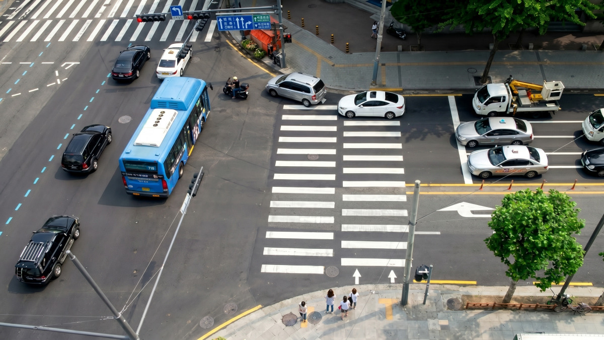 right-turn-traffic-rule-2026-guide (5).jpg