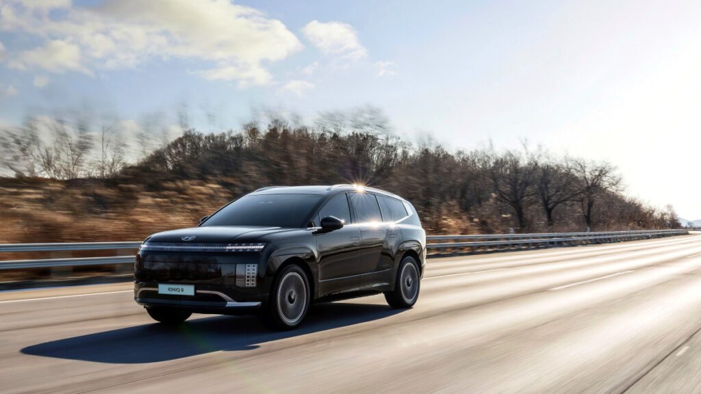 ioniq9-family-car-market-disruption-vs-carnival-3-1024x576.jpg