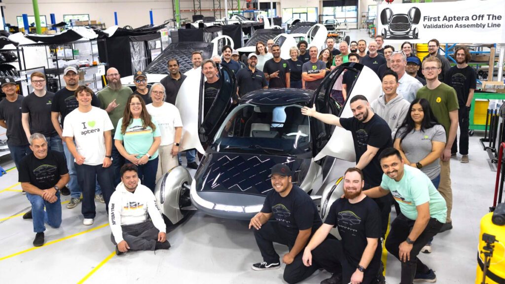 aptera-solar-electric-vehicle-first-delivery-2-1024x576.jpg