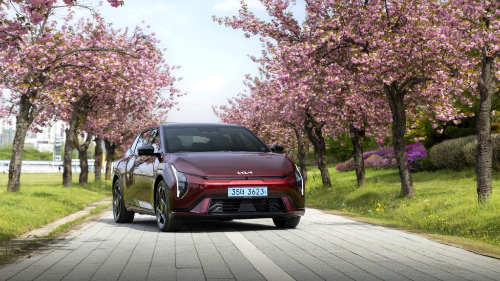 kia-ev4-discount-promotion-electric-sedan-3-1024x576.jpg