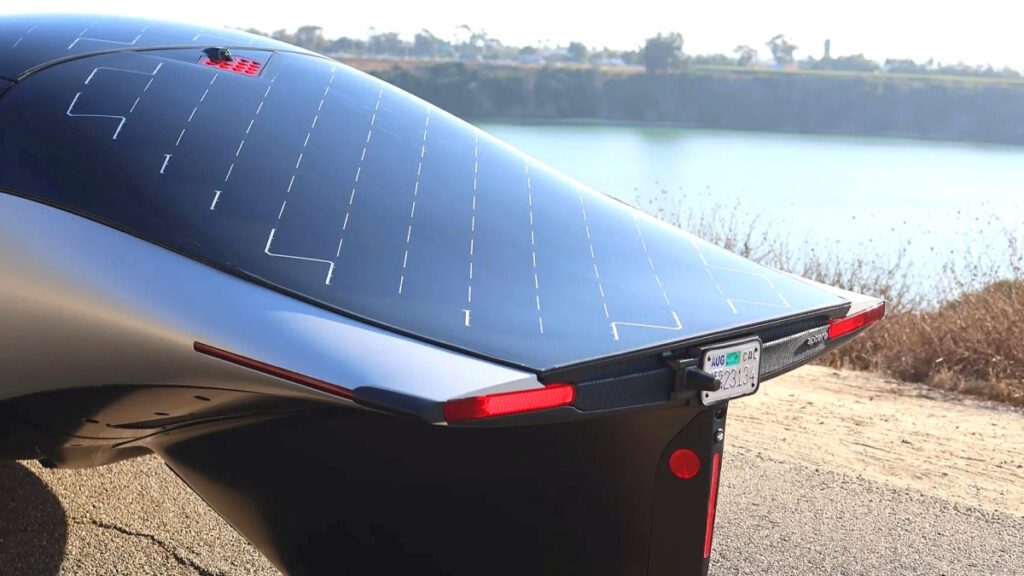 aptera-solar-electric-vehicle-first-delivery-4-1024x576.jpg