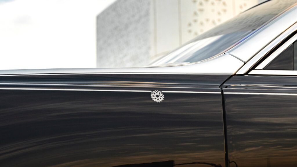 rolls-royce-phantom-arabesque-laser-engraving-bespoke-1-1024x576.jpg