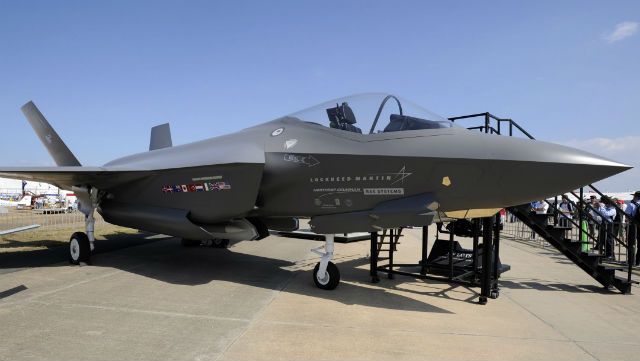 f-35-model-commonwealth-of-australia_48062.jpg