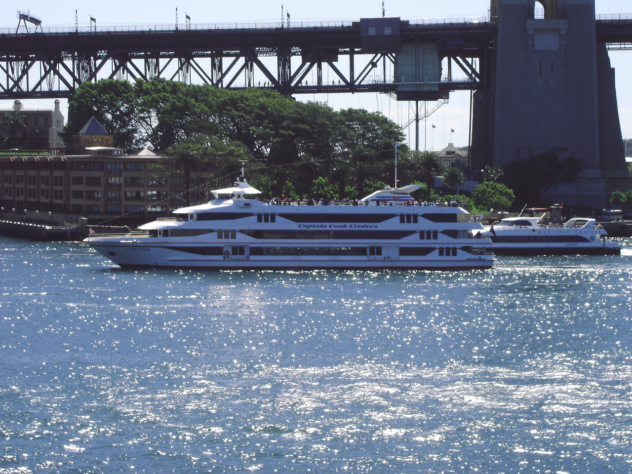 harbour bridge & more opera house  05 - minuir.jpg