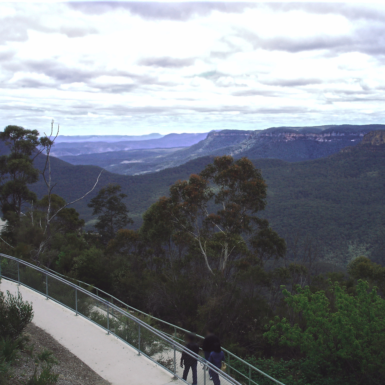 blue mountains 03 - minuir.jpg