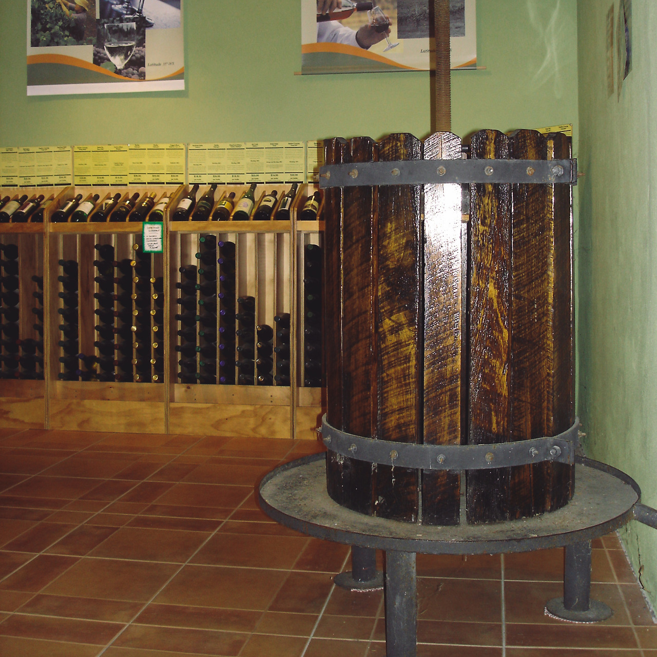 port stephens winery 006 - minuir.jpg