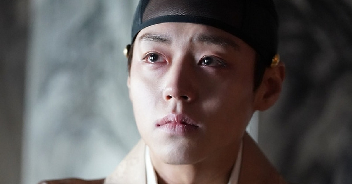 왕과 사는 남자 02.jpg