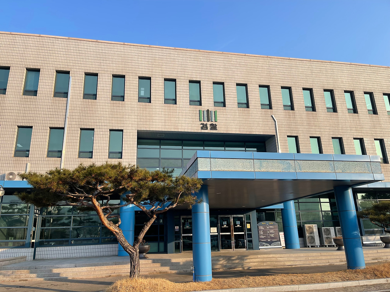 형사 전문 검사 출신 김정호 변호사 4.jpg