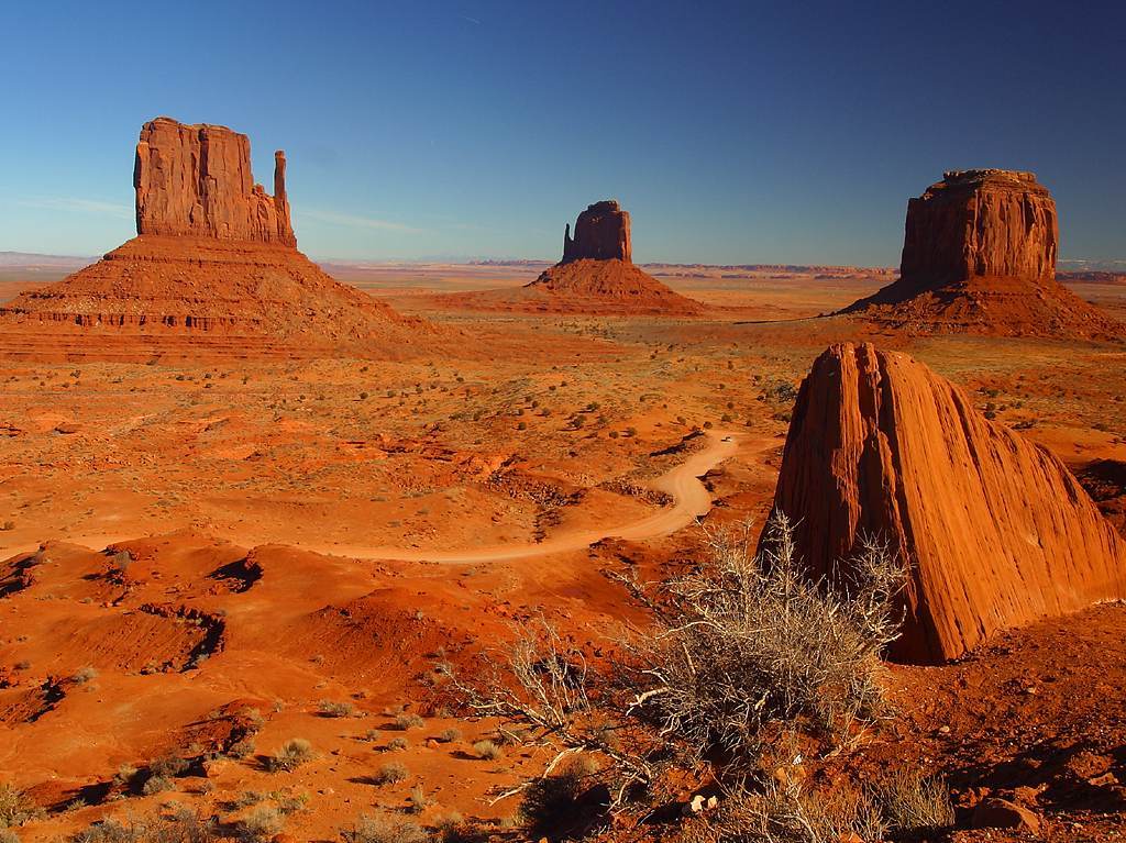 Monument_Valley.jpg