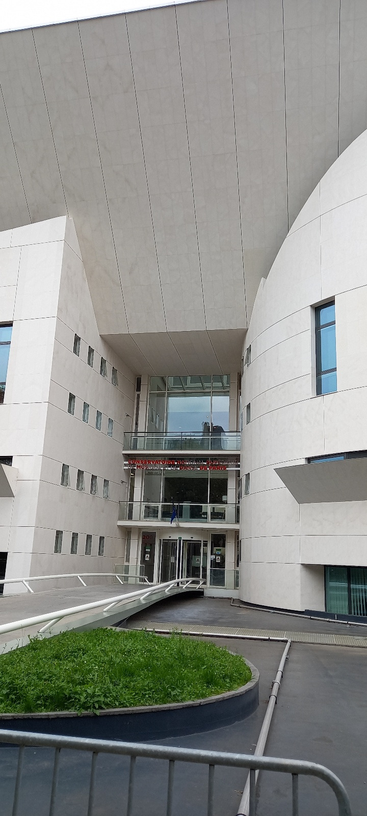 파리음악원(사랑의 기쁨).jpg