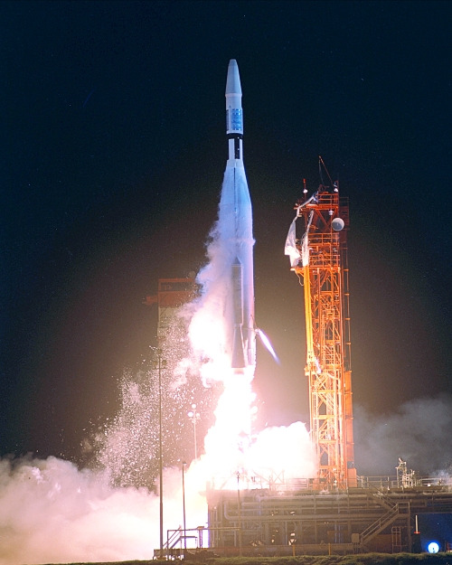 Atlas_Agena_with_Mariner_1.jpg