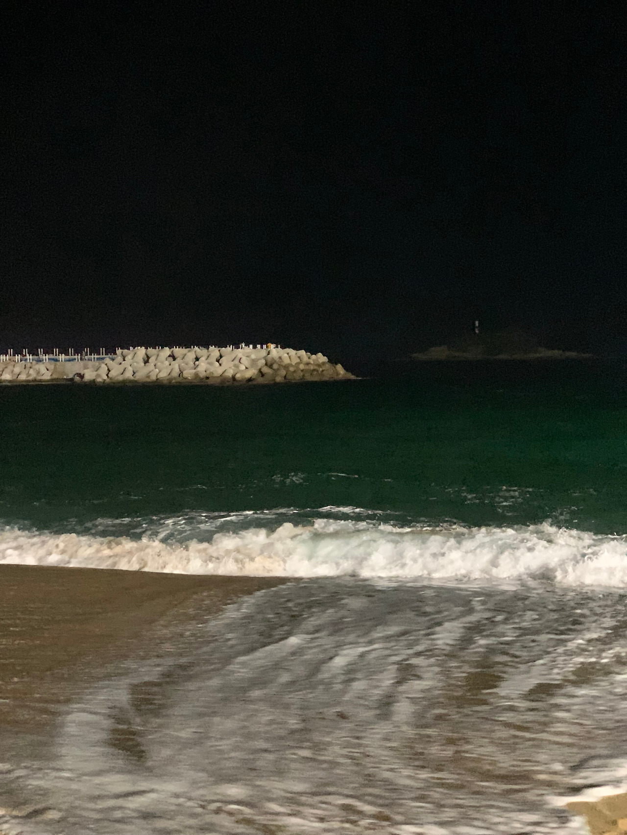 밤파도.jpg