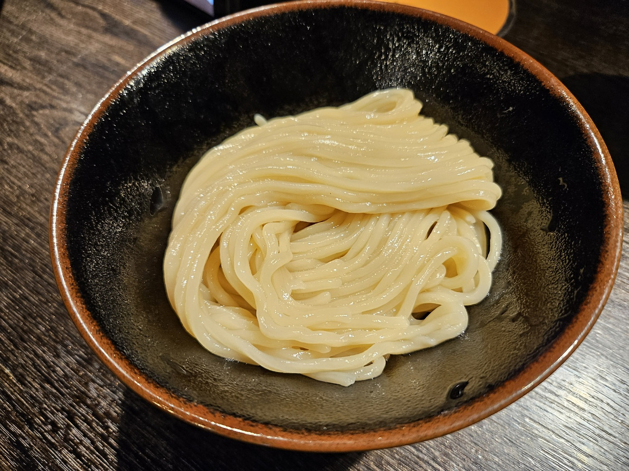 탱글한 면발.jpg