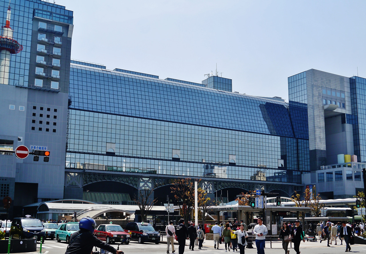 Kyoto_Kyoto_Station_3.jpg