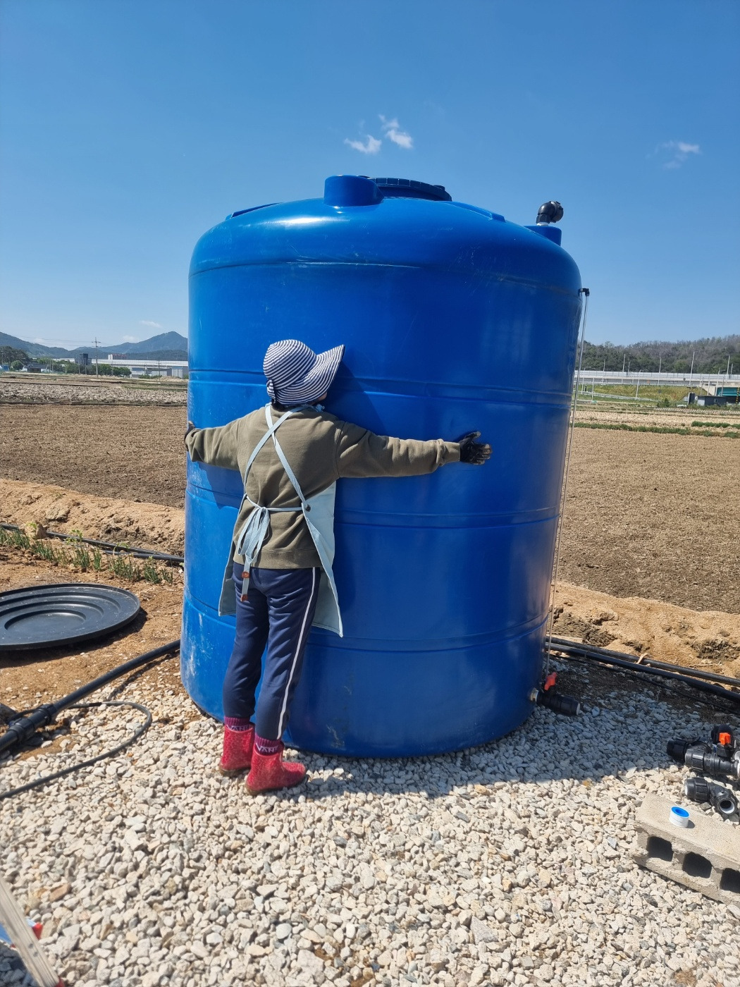 울진밭(물탱크소유자 동생).jpg