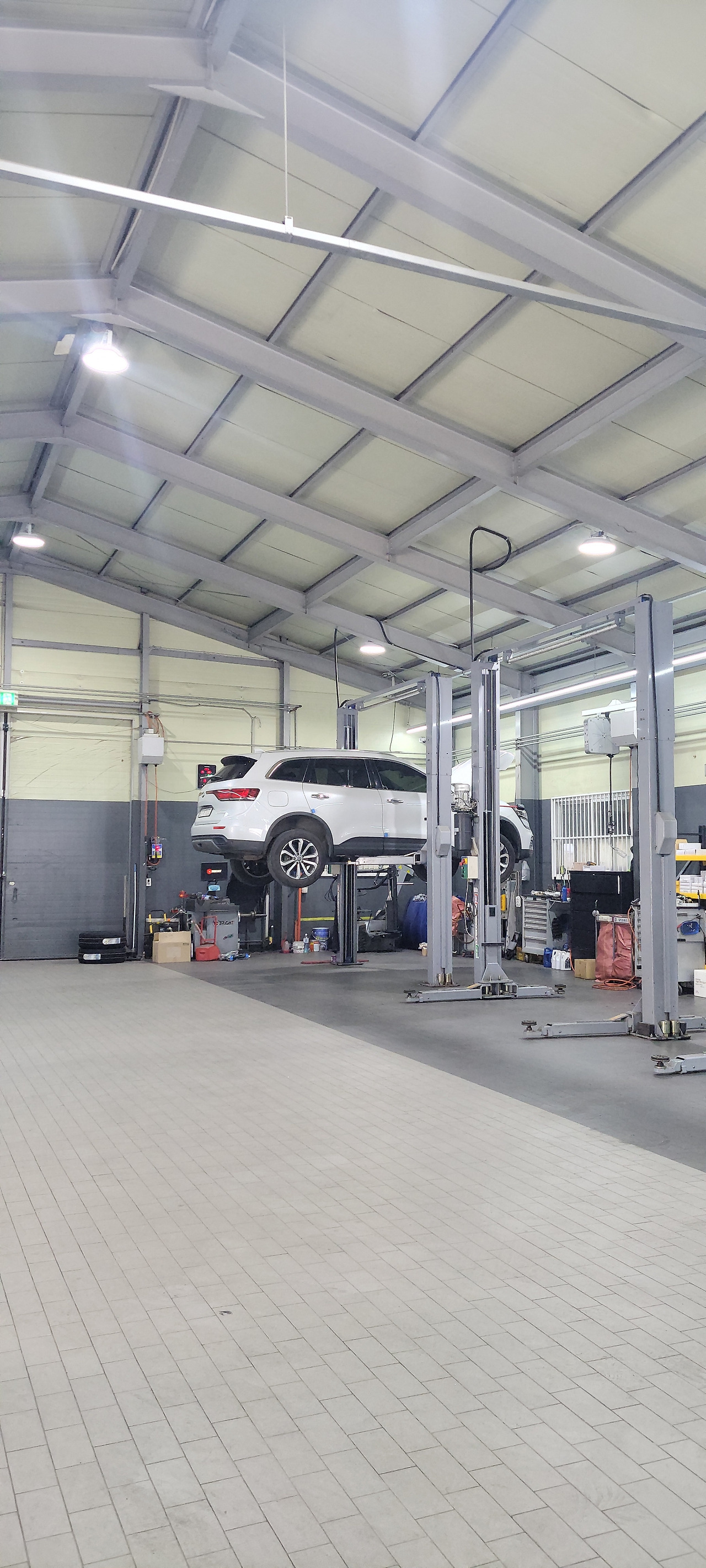 260320 유진차(카센터).jpg