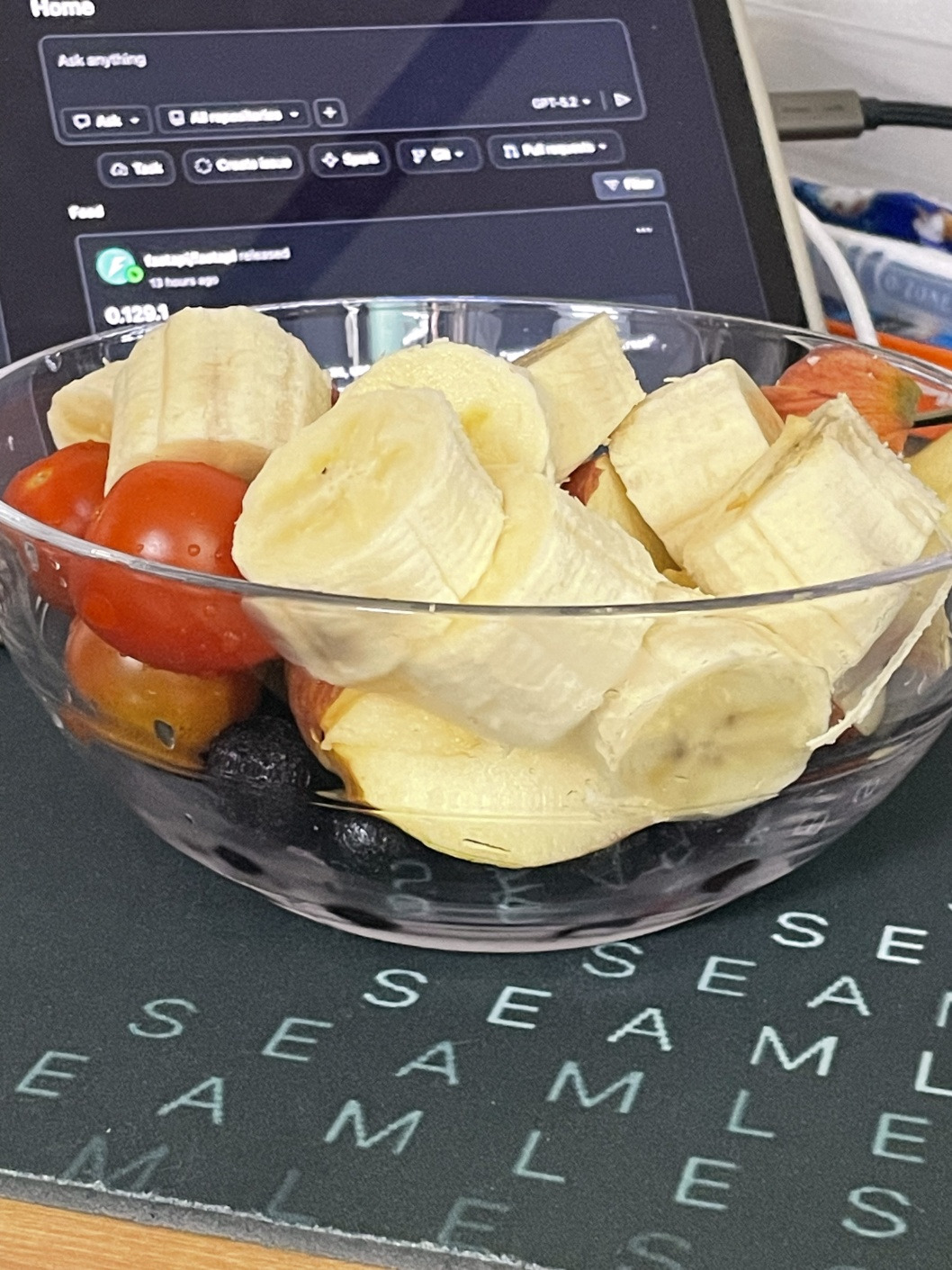 260220 아들이보내온(과일부자).jpg