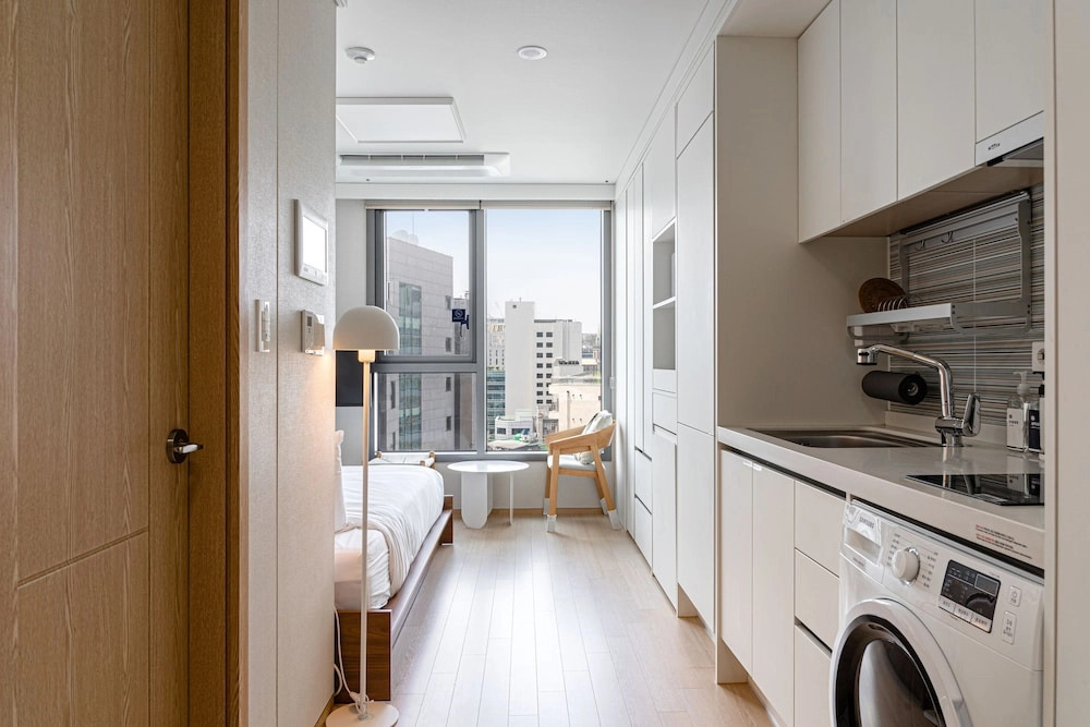 명동숙소_어반스테이 명동_11.jpg