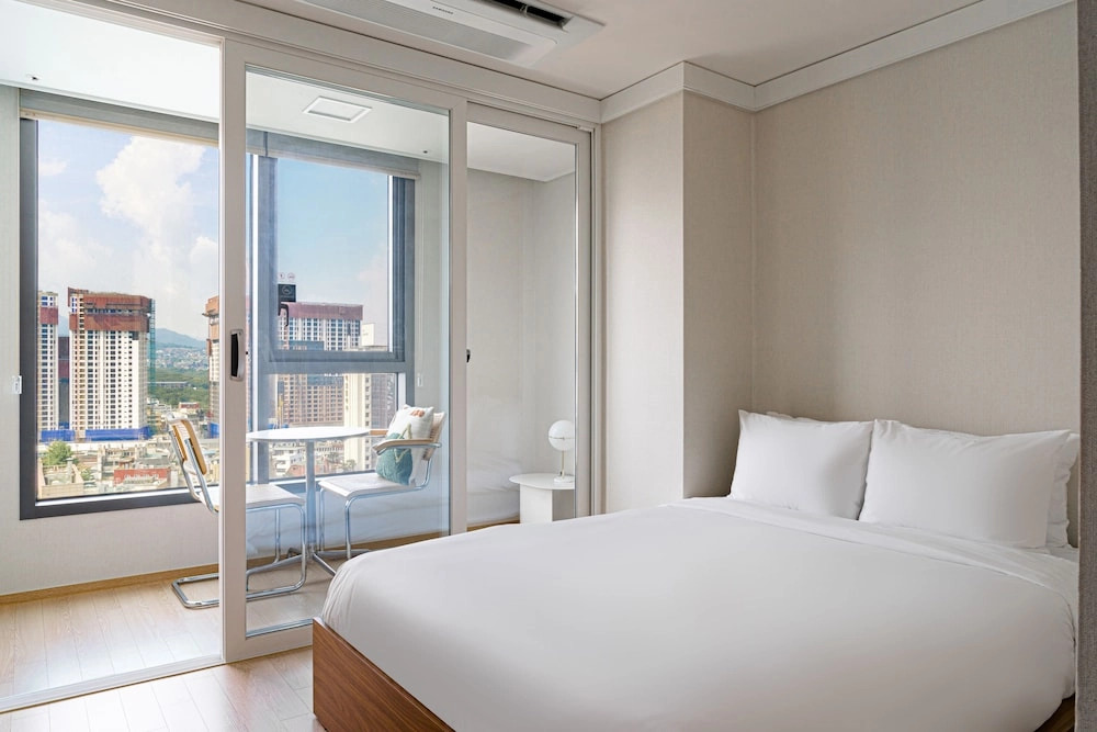 명동숙소_어반스테이 명동_14.jpg