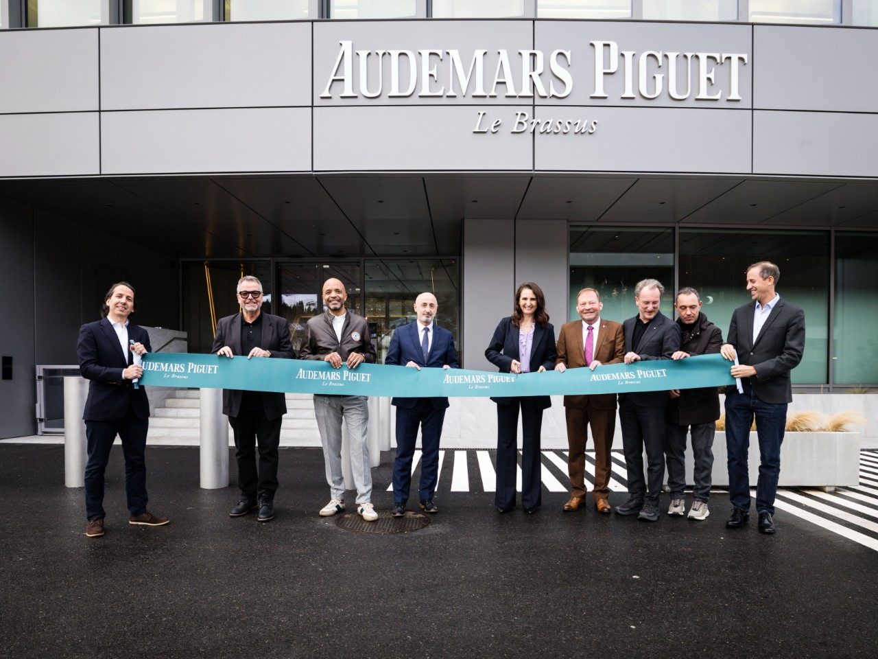 오데마 피게 아크 개관.jpg