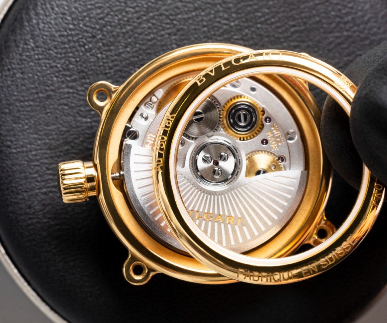 불가리 투보가스 망셰트의 제작 과정.jpg