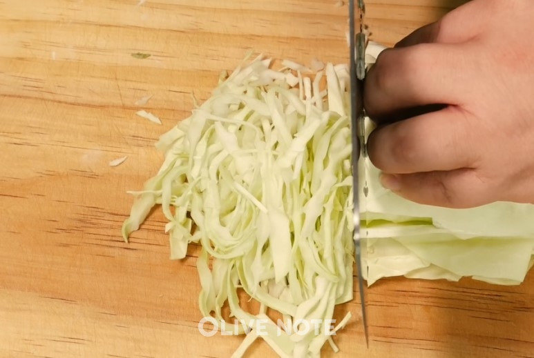 아이랑 벚꽃놀이 도시락 '돈가스샌드위치' 어때요