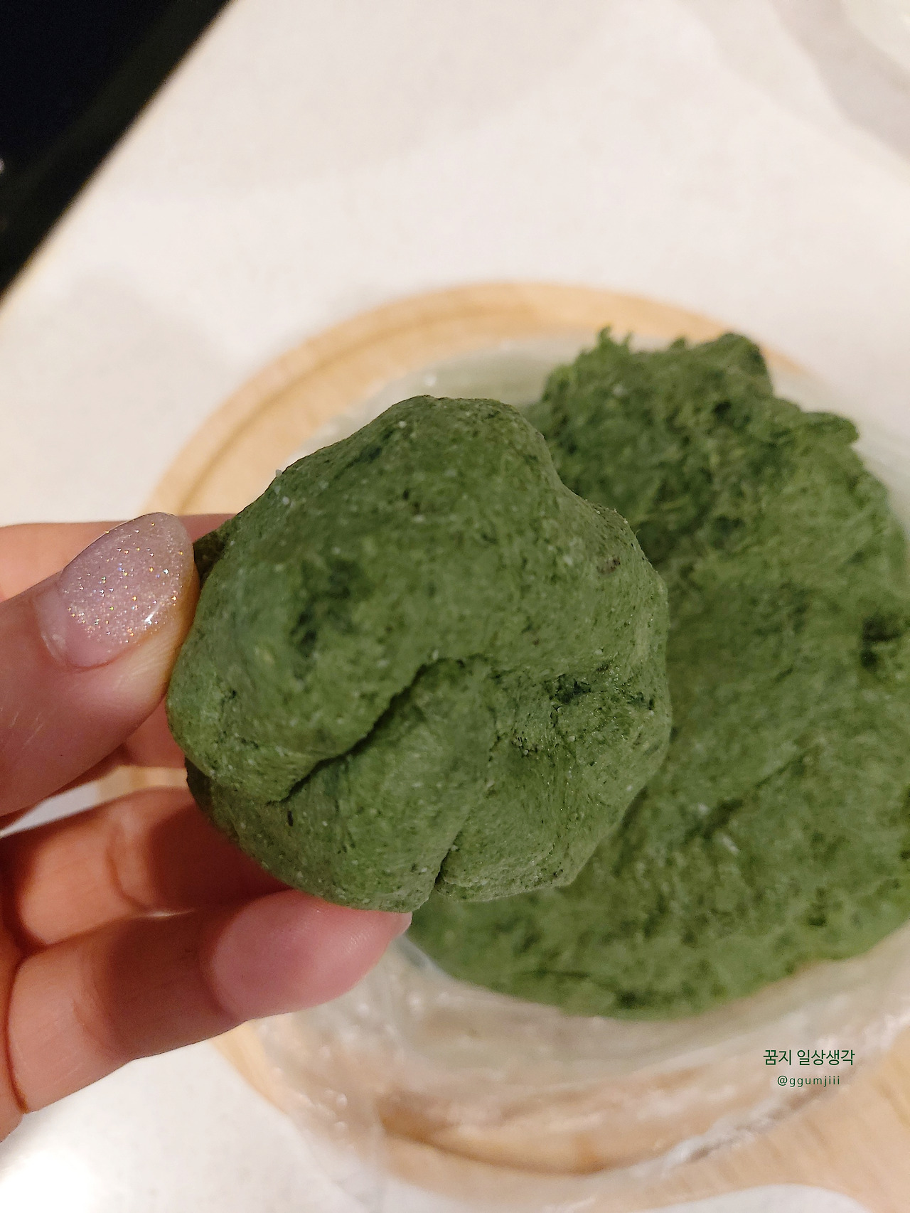 쑥 개떡 맛 아시나요?