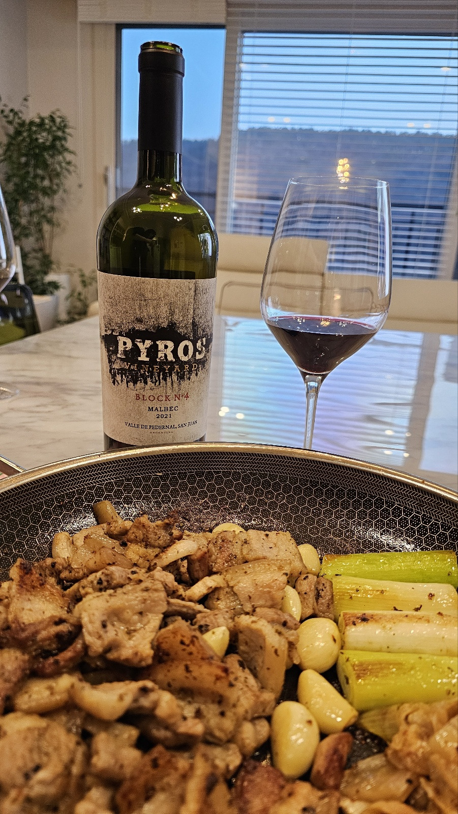 말베크의 봉인 해제, Pyros