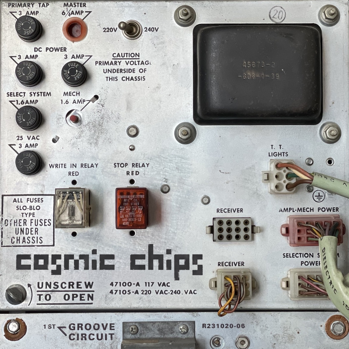 [Cosmic chips]익숙한 목소리. 혹시...?