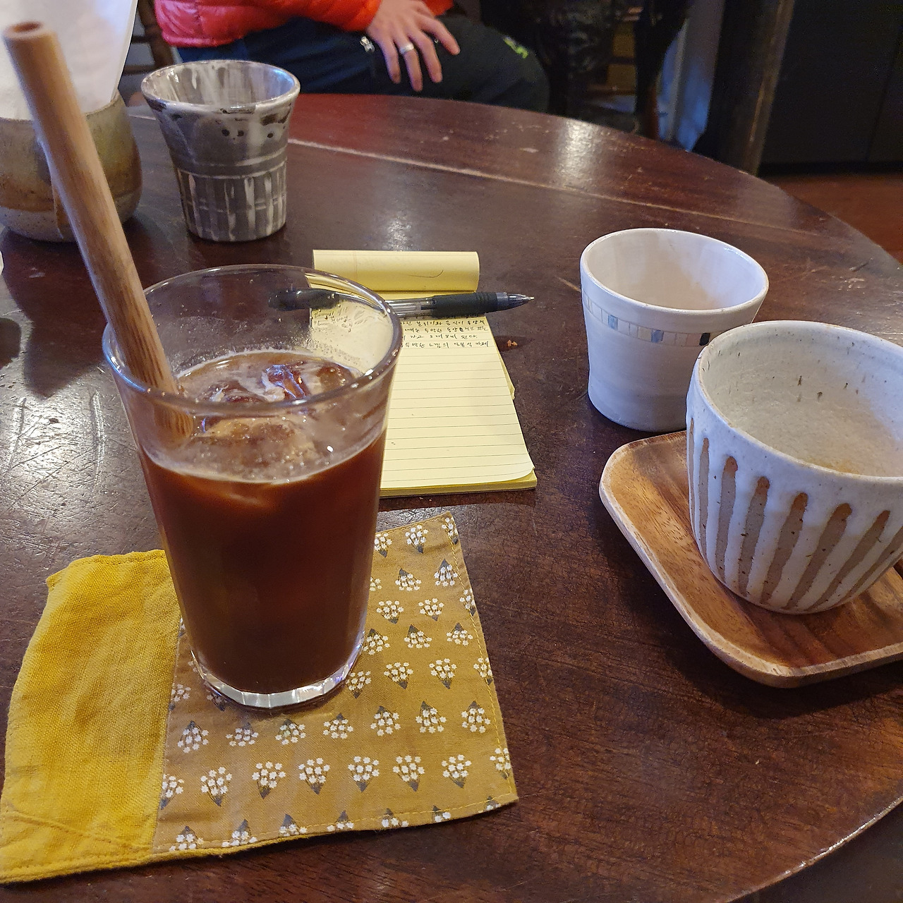 (E) Moko made cafe