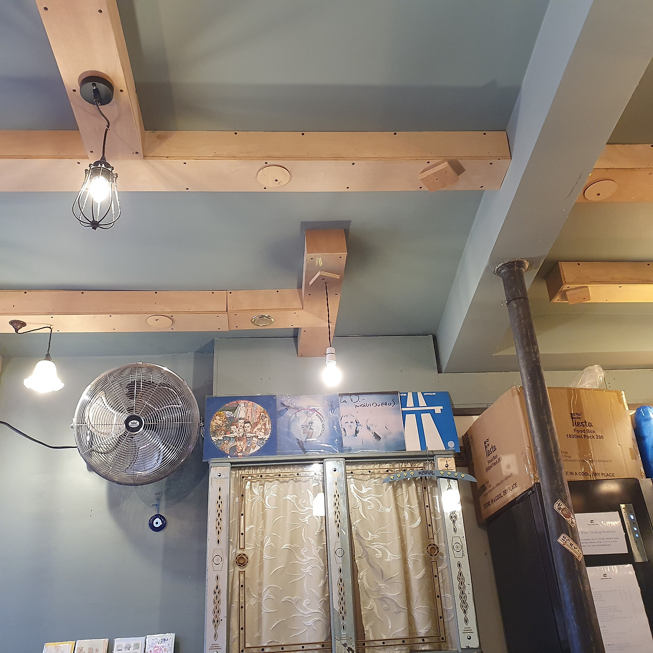 (E) Moko made cafe