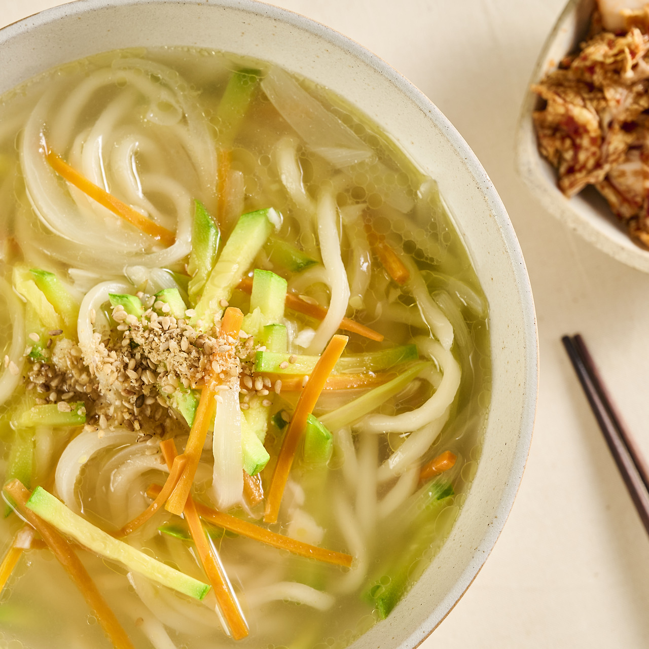 급추위 해결사, 마늘 채수 '칼국수'