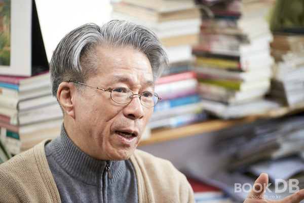 만화가 이희재 “웹툰 인재들, 한국만화 꽃피울 것”