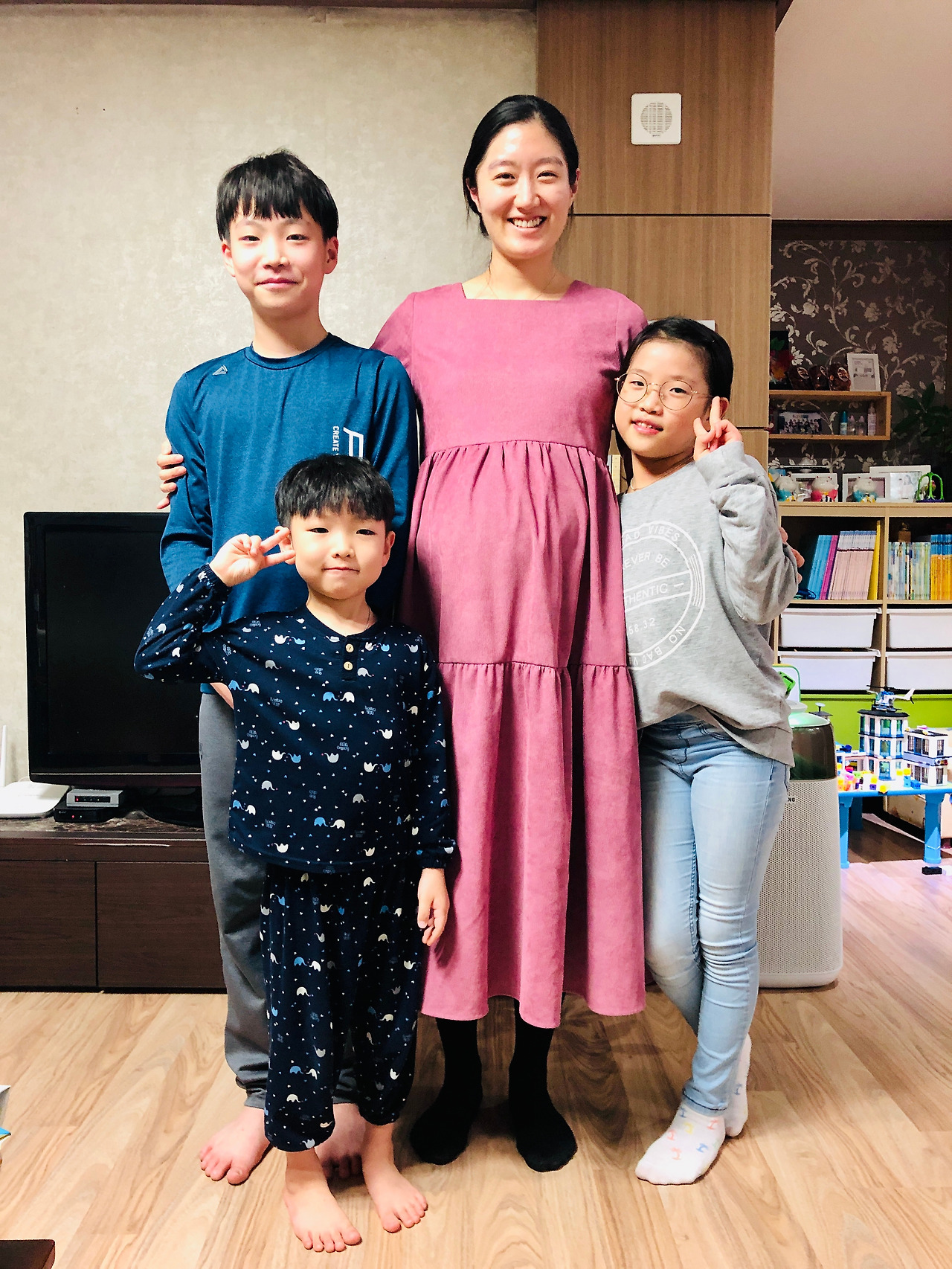 사촌 네명