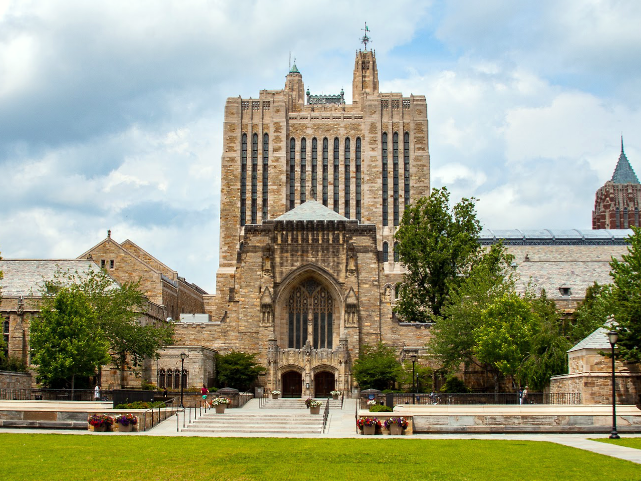 사진1 예일대.png