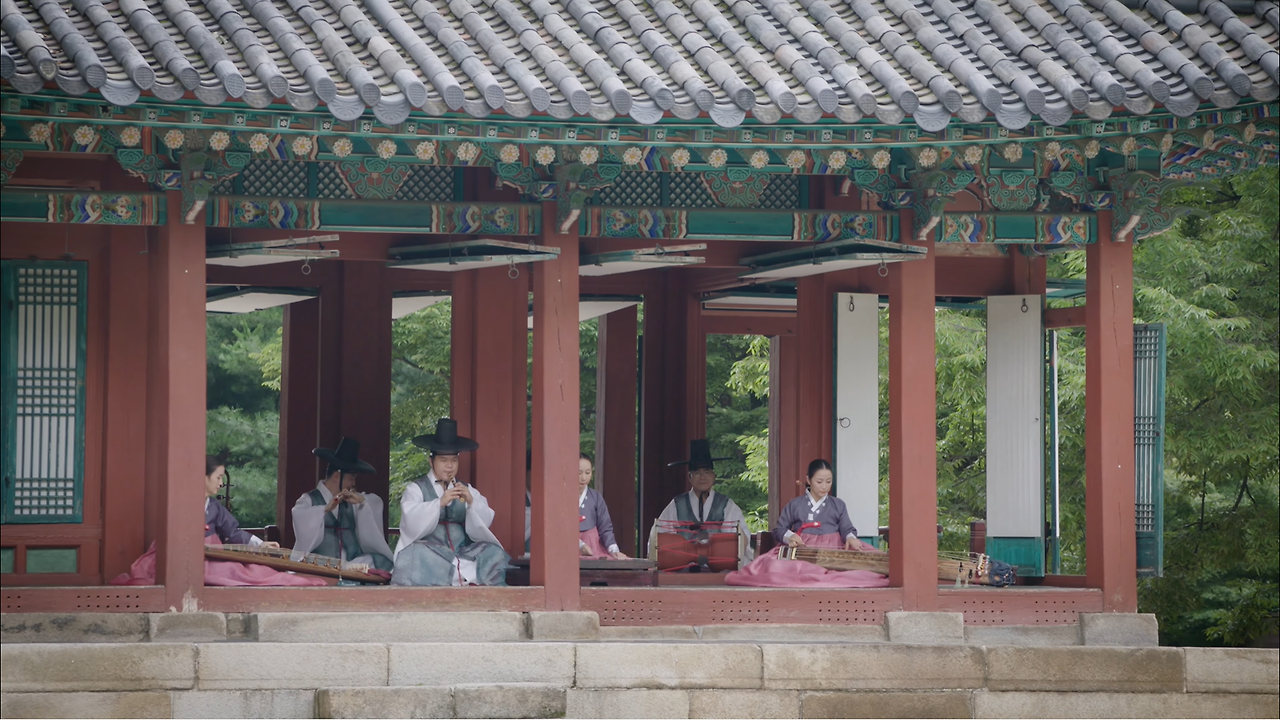 (사진.캡처) 일일국악 천년만세 4k(2160s) (5) ⓒ 국립국악원.png