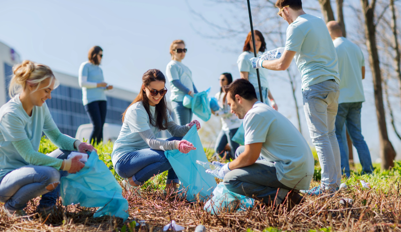 Why Your Company Should Sponsor Volunteer Activities .png