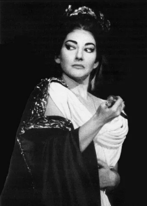 노르마 역을 맡았던 마리아 칼라스.png