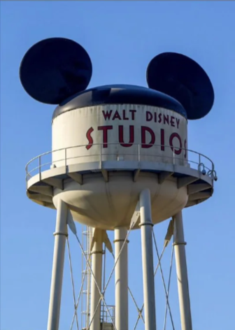 When-Walt-Disney-Studios-was-still-showing-on-the-water-tower-taken-back-in-February-r-disneylandparis-01-07-2026_01_13_AM.png