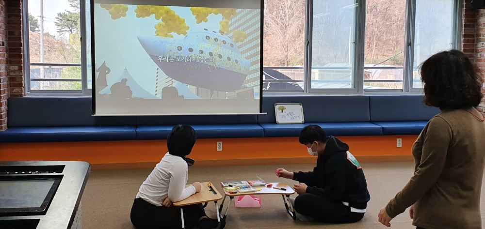 다운로드 (12).png