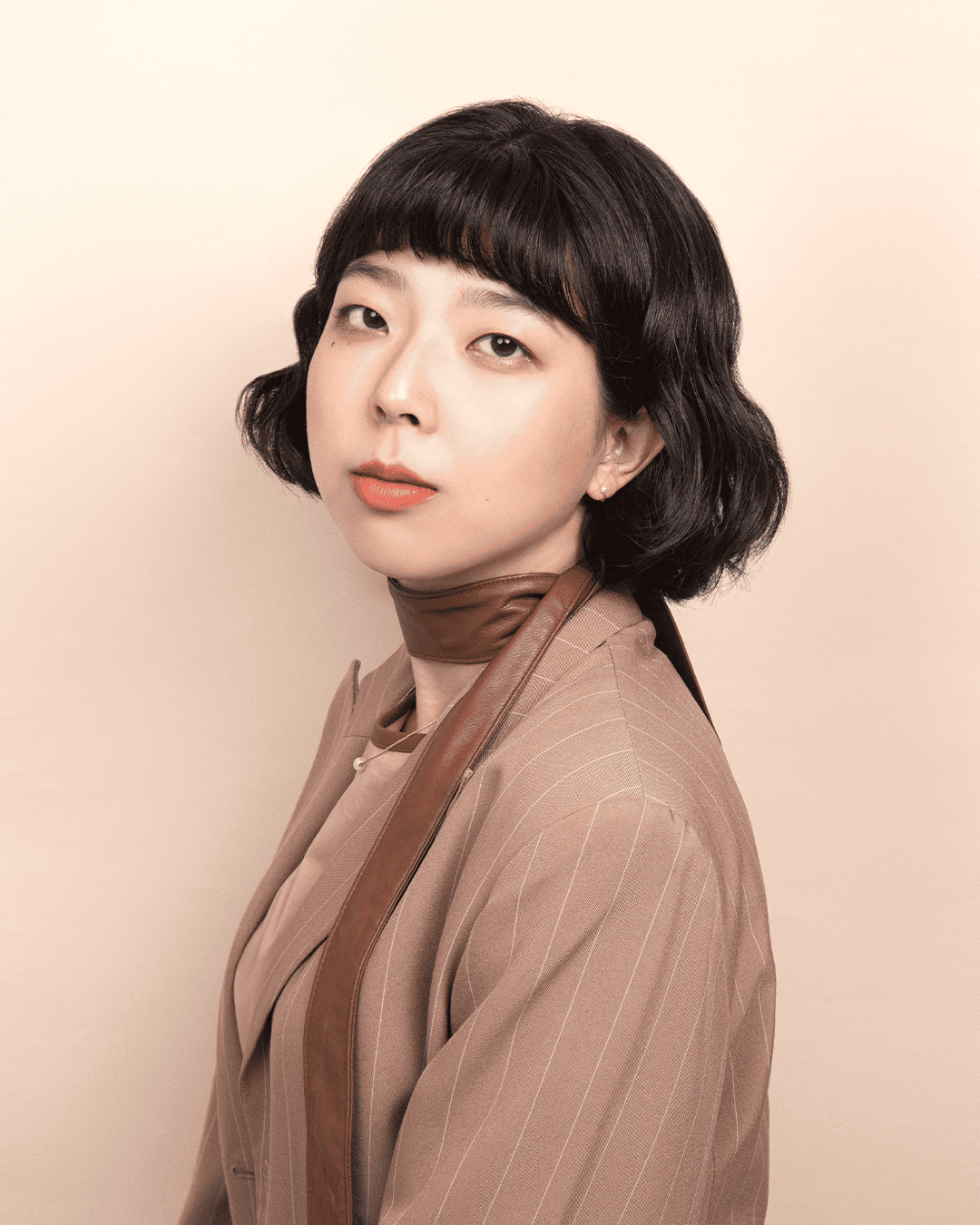 문 밖 프로필.png