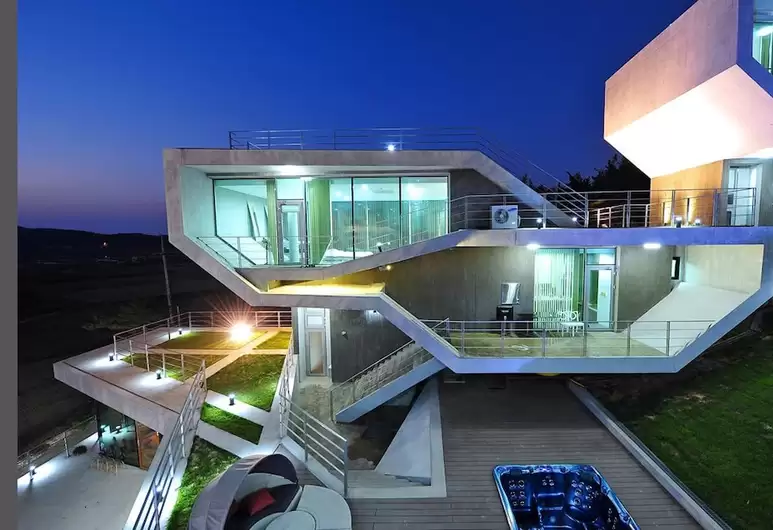 13. Korea_Taean_Moken Resort_Exterior.png