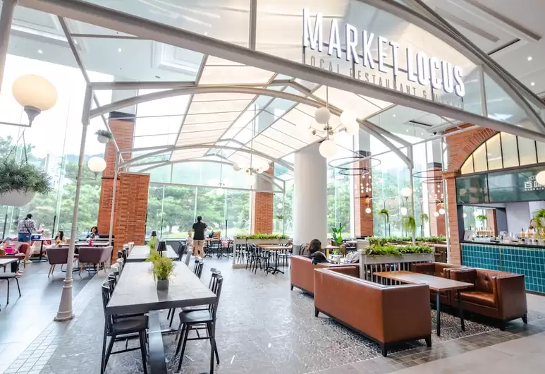 10. Korea_Hongchun_Vivaldi Park_Restaurant.png