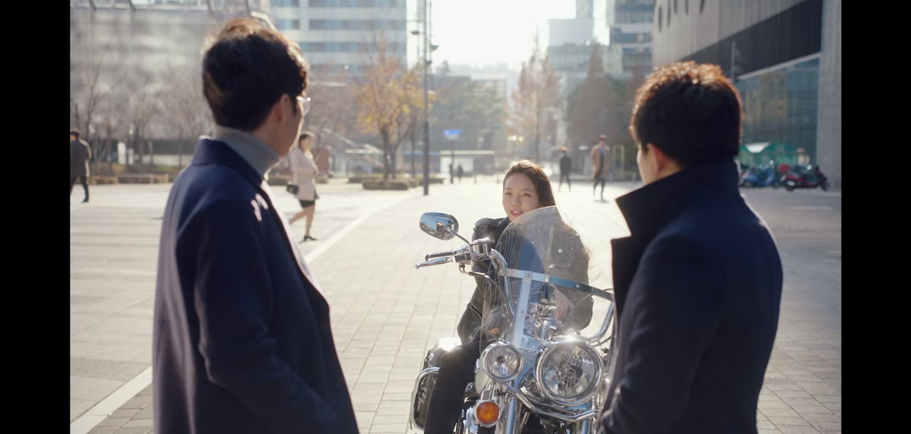 언니라고 부르고 싶은 수지.png