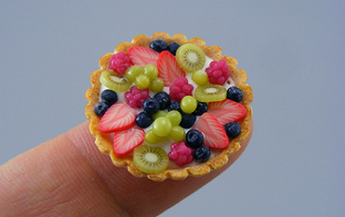Awesome-Tiny-Sculptures-of-Handmade-Delicious-Food-Cake-by-Shay-Aaron-7.png