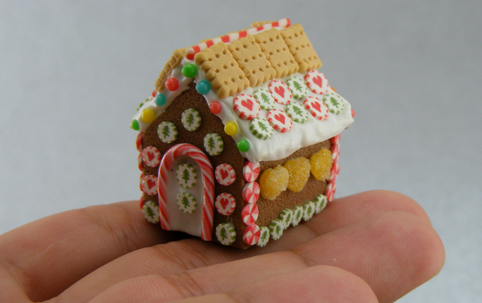 Awesome-Tiny-Sculptures-of-Handmade-Delicious-Food-Cake-by-Shay-Aaron-10.png