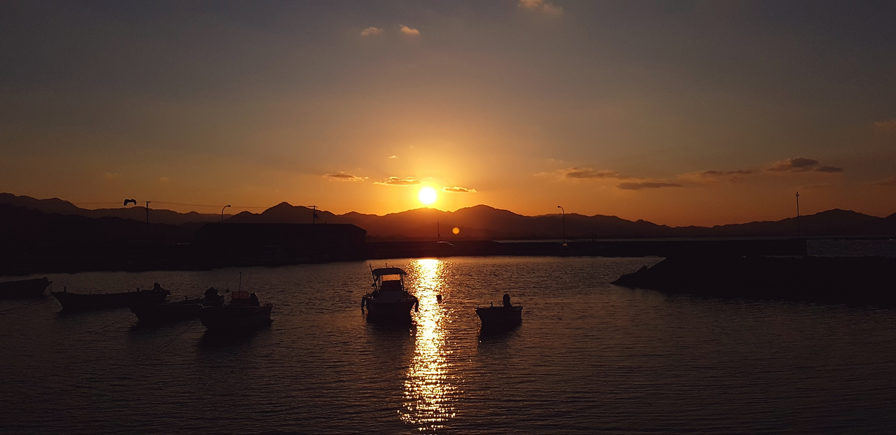 19일(수평선 석양).png